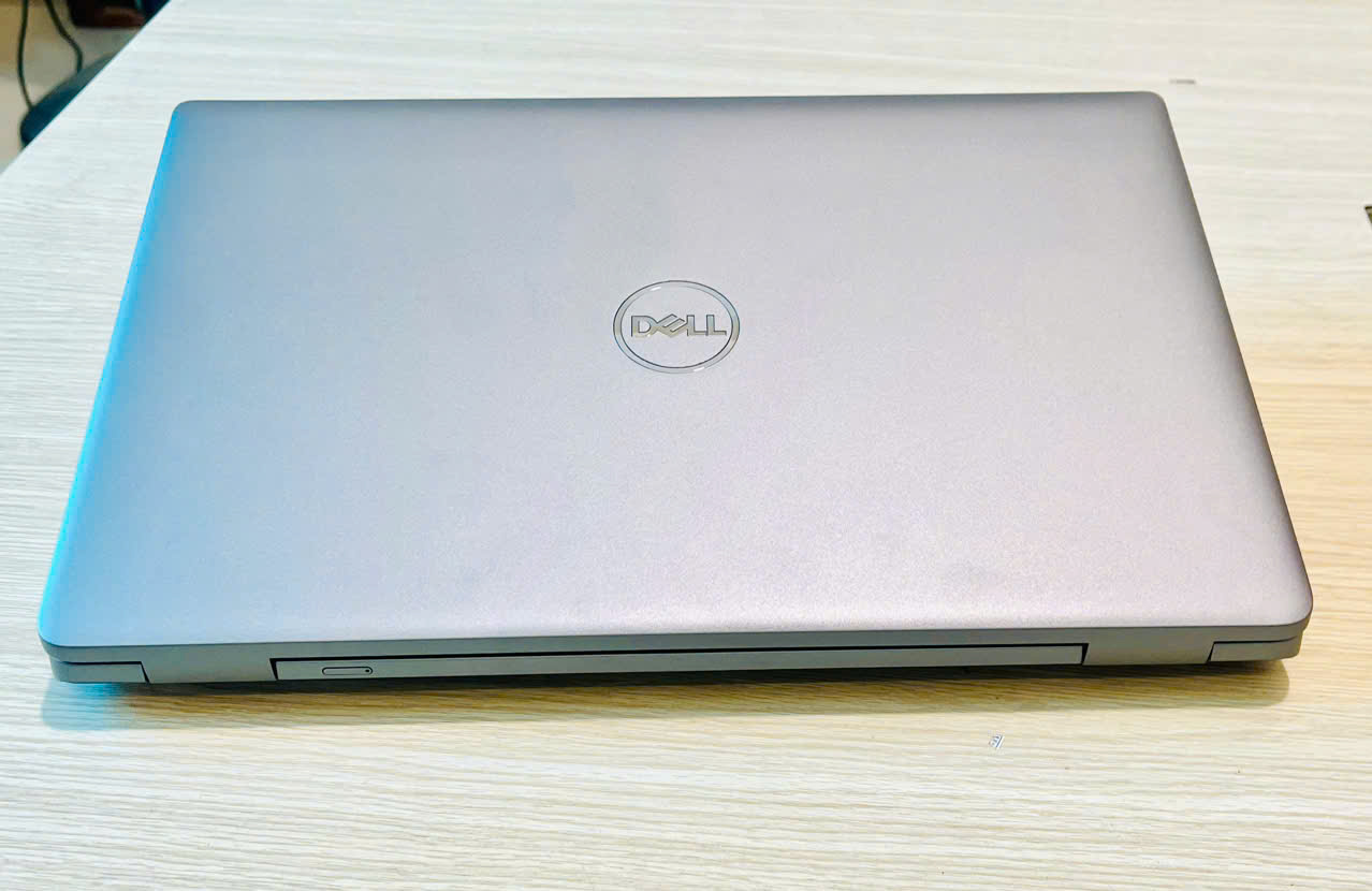 dell precision 3581 mẫu laptop đồ họa cao cấp giá rẻ